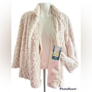 🤩Host Pick🤩Scandinavian Faux-Fur Coat
